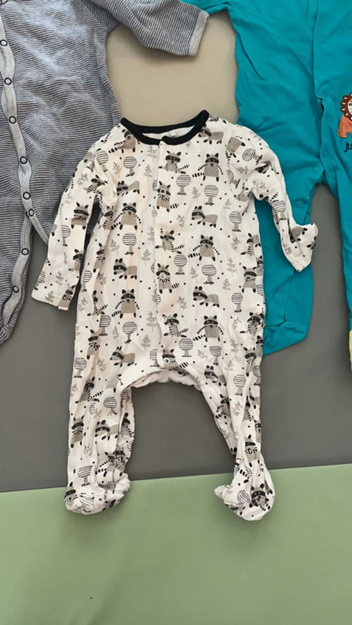 Lot de 3 pyjamas fins 9 mois - photo numéro 2
