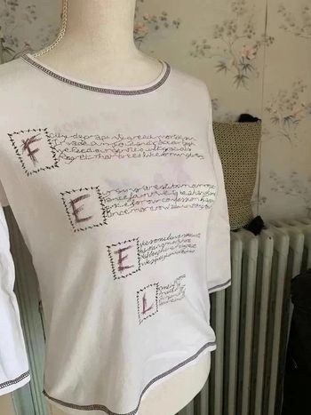 Tee shirt Kiabi taille 38/40 très bon état