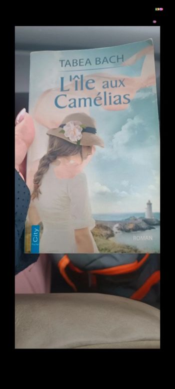 Livre l'île aux camèlias