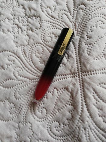 Encre à lèvres brillante l'oreal Paris neuve