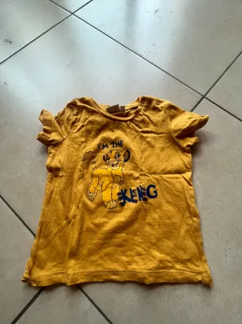 t-shirt manche courte toi lion  taille 86 cm