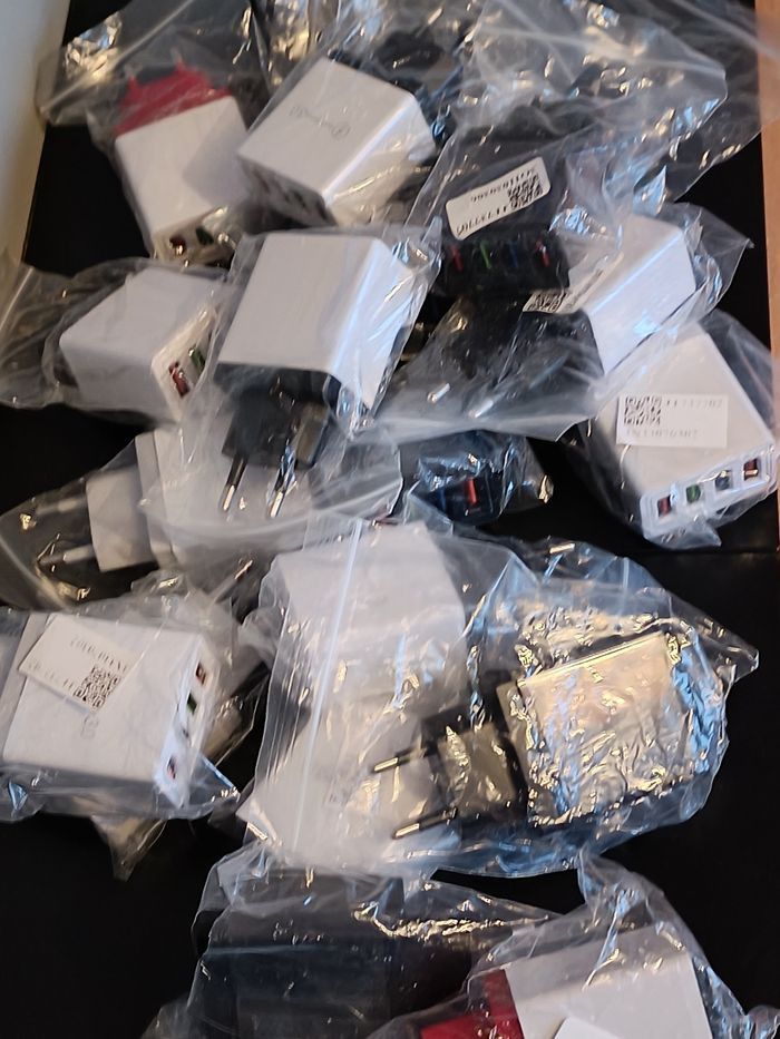 Chargeur USB - photo numéro 3