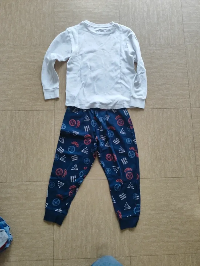 Pyjama - photo numéro 8
