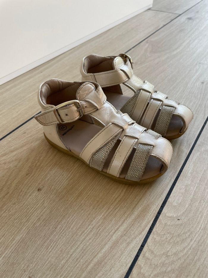 Sandales roses pour fille vertbaudet taille 22 - photo numéro 2