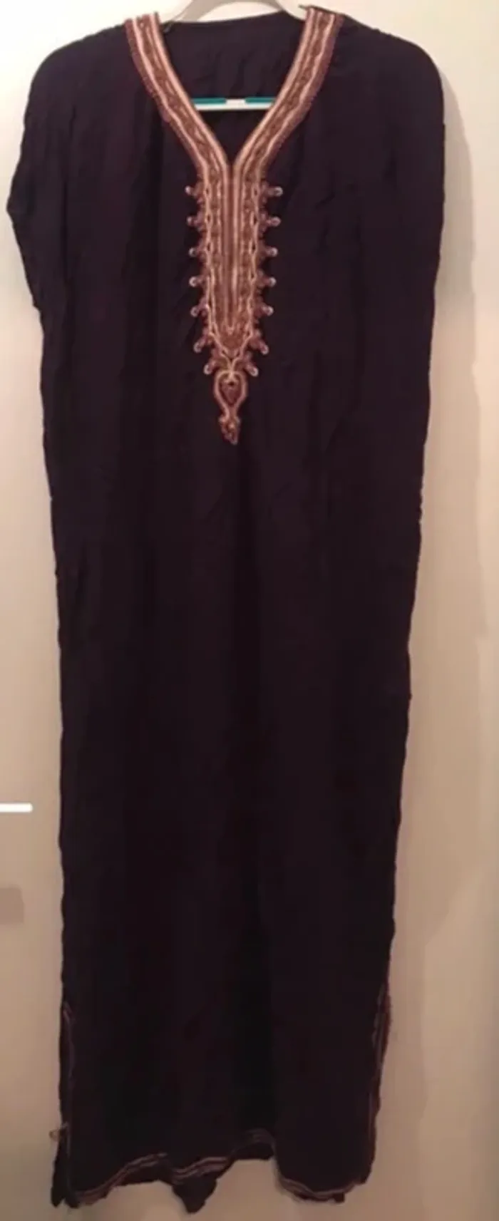 Robe été longue orientale manches courtes violet dorée taille XL