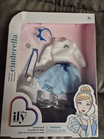 Disney 4ever vêtements de poupée Ily Cendrillon neuf