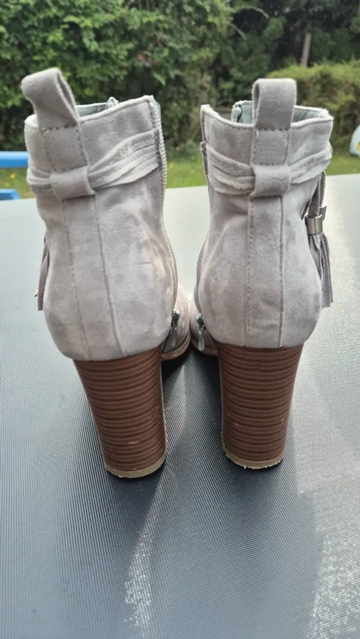 Bottines à talons Taille 38 - photo numéro 2