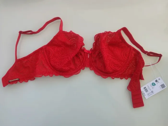 Soutien gorge rouge gorge 90F neuf