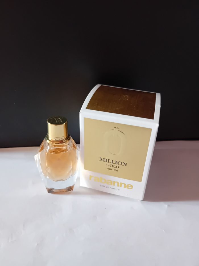 Miniature million gold for her ( femme ) eau de parfum 5 ml. Neuve