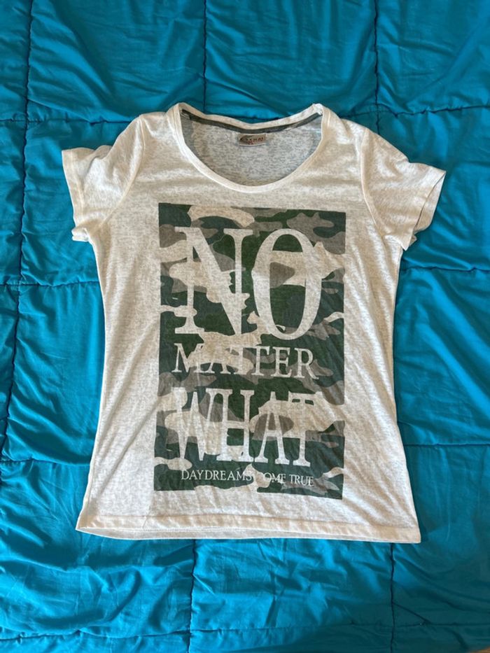 Tee shirt