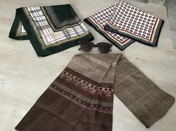 Lot 3 foulards vintage