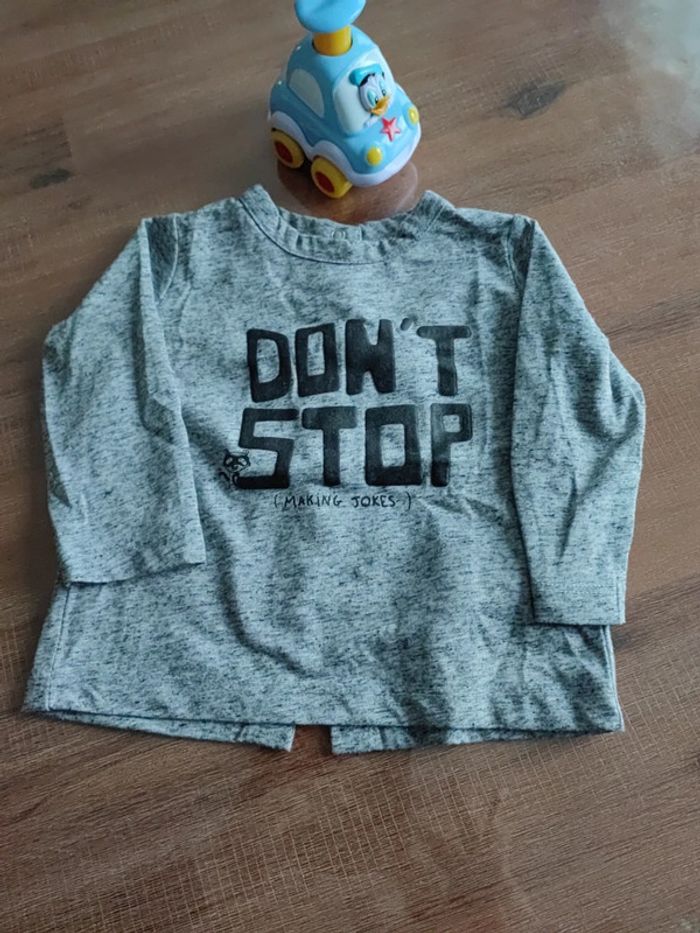 2 tee-shirts manches longues gris et moutarde - photo numéro 4