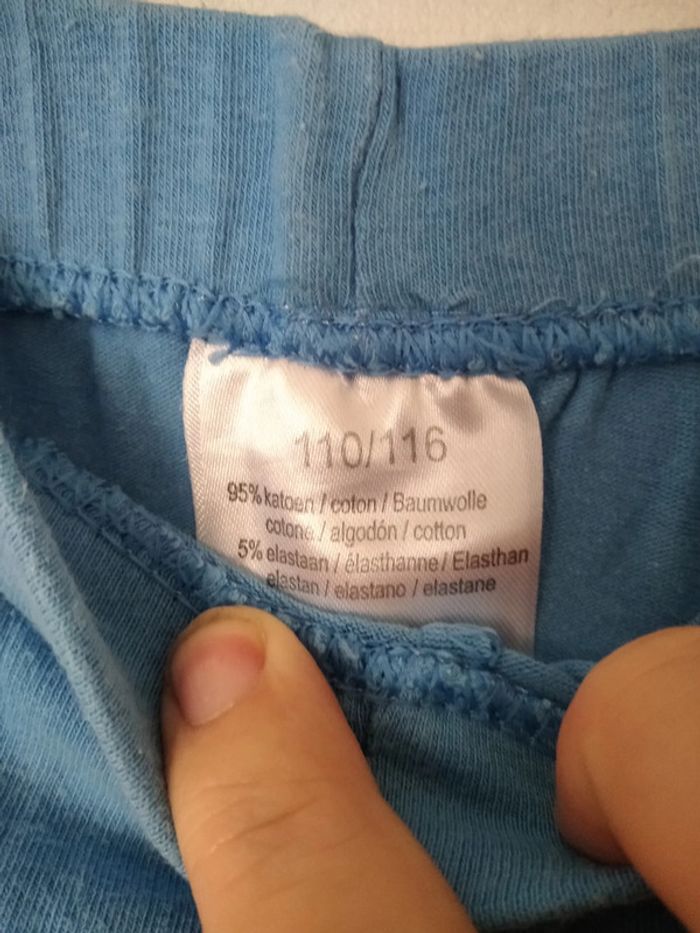 short bleu 6 ans - photo numéro 3