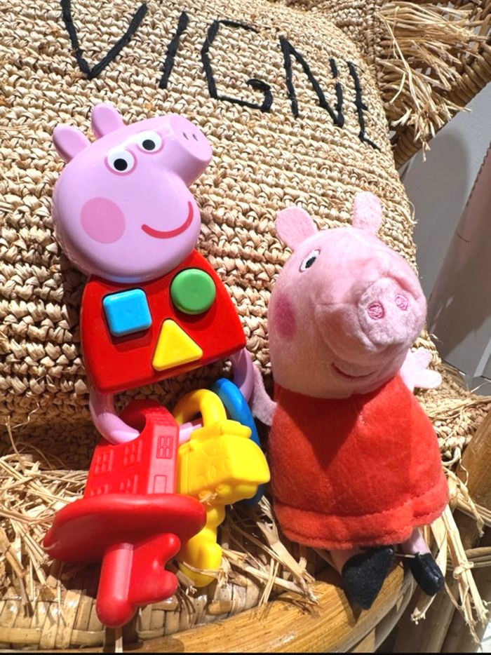 Hochet + peluche peppa pig