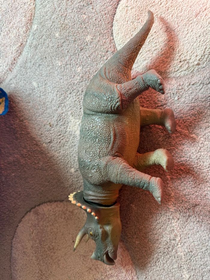 Tricératops kenner 1993 - photo numéro 5