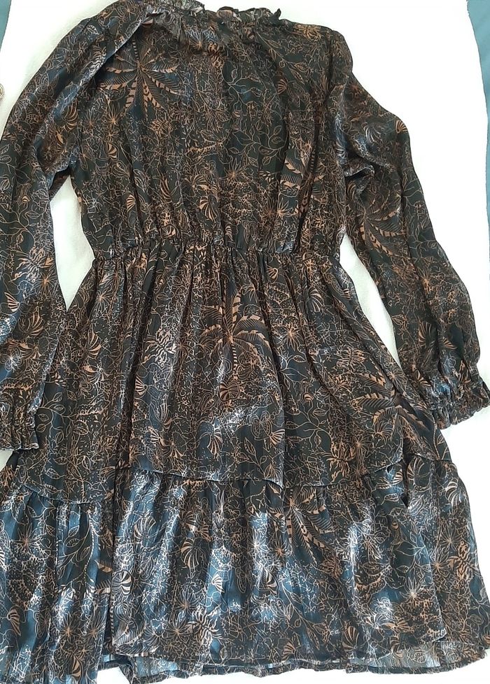 Jolie robe taille S - photo numéro 4