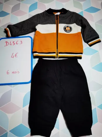 D4563 - ensemble garçon 6 mois