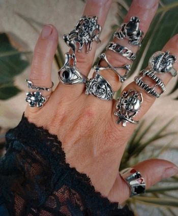 A21 lot de 12 bagues gothic rétro vintage chromé argenté tendance diverses taille.neuves