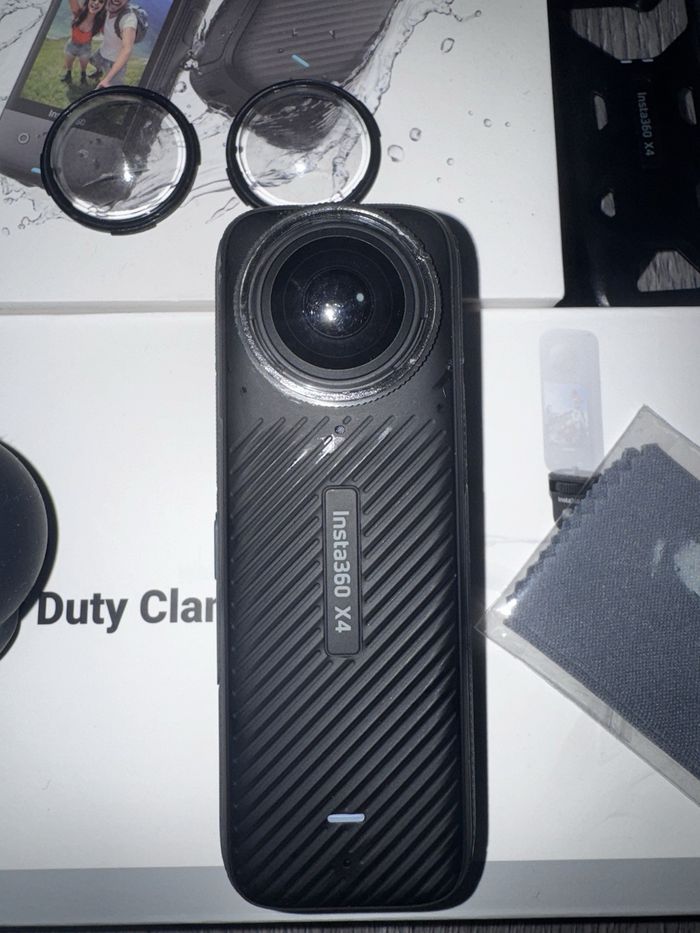 Insta 360 X4 Moto Multiview Bundle + housse thermique. - photo numéro 4