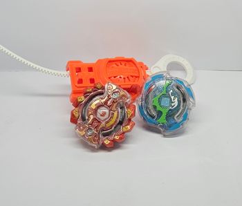 Lot Toupies Beyblade Burst