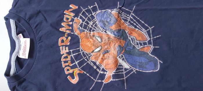 Tshirt manche longue 8 ans - photo numéro 2