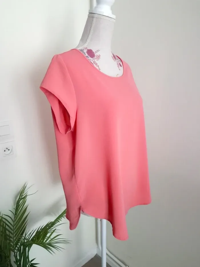 Top Only / Taille 40 - photo numéro 2