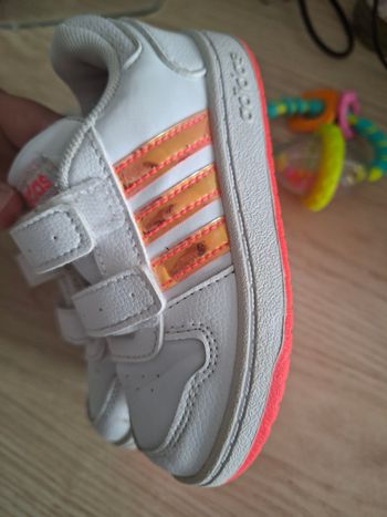 Basket fille Adidas  excellent état