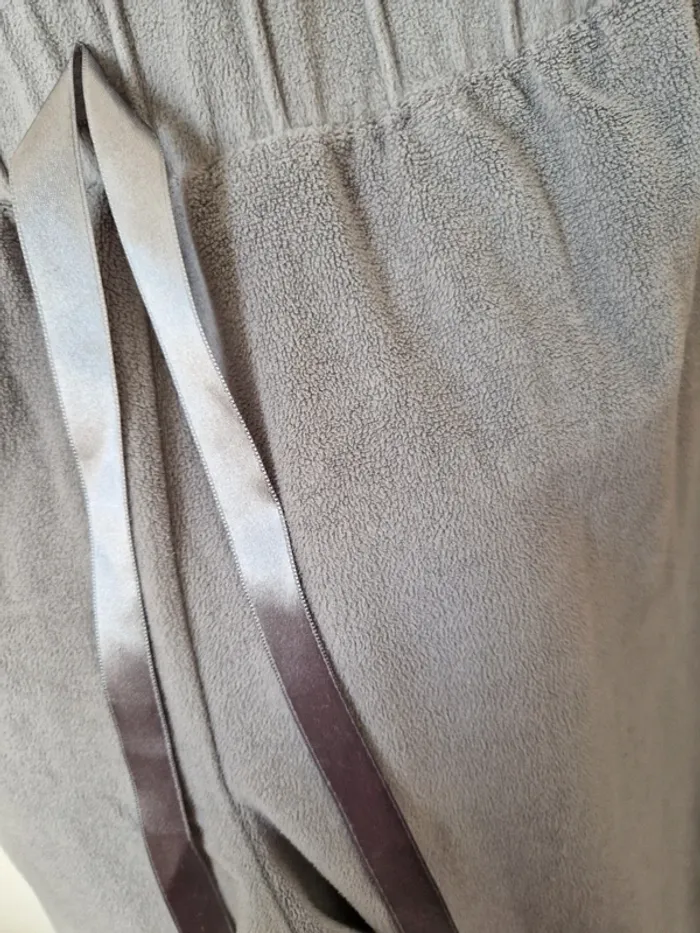 Pantalon piloupilou velour gris taille 38 40 - photo numéro 3