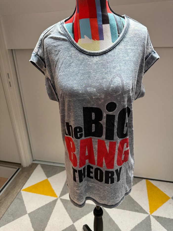 Tee-shirt The Big Bang Theory Taille 34