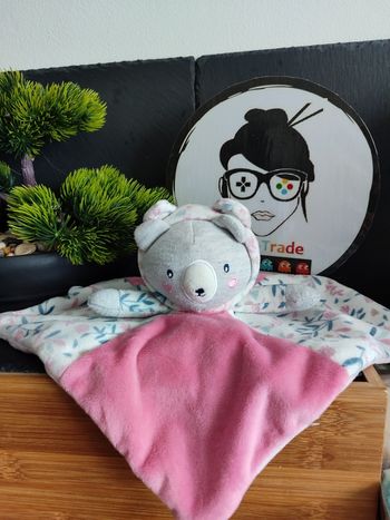 Doudou Knuffel Ours Gémo Gris Rose Bleu Fleur Capuche Blanc Carré Plat DD003455