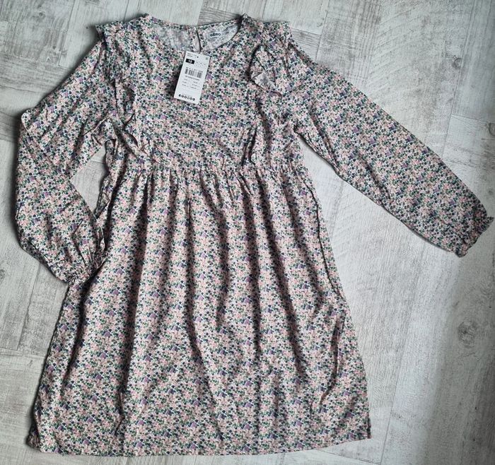 Robe manches longues fleuries 10 ans neuve
