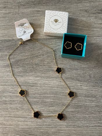 Ensemble collier + boucles