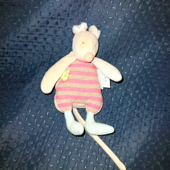 Doudou peluche souris multi colore grelot biscotte et pompon Moulin roty