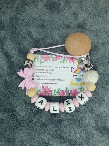 Attache tétine personnalisée Noeud