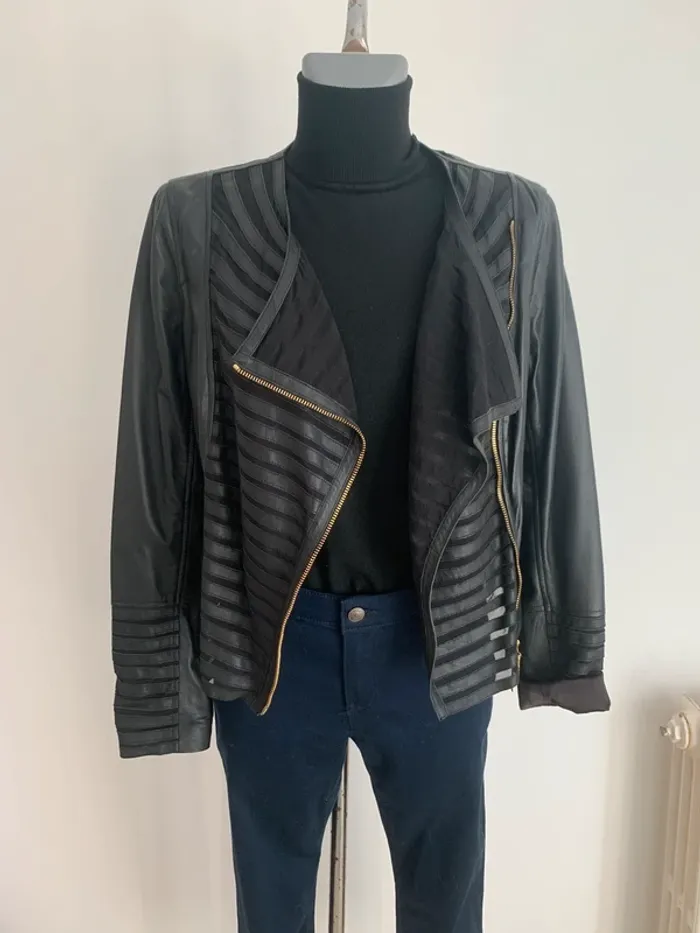 Marciano veste cuir TM