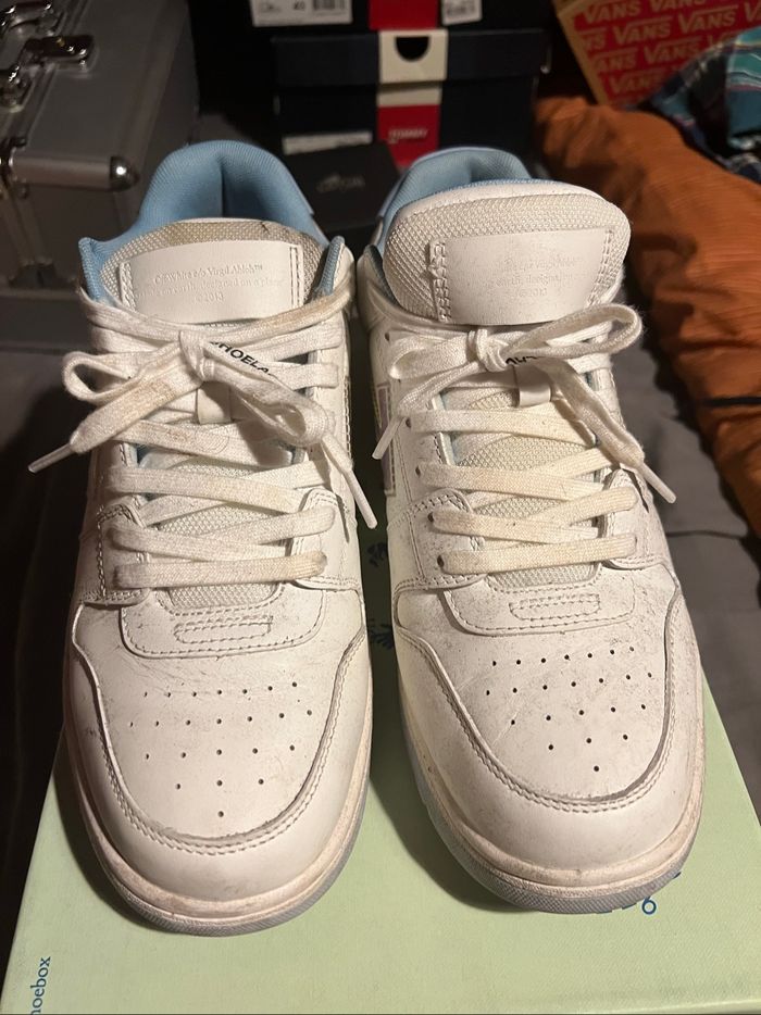 Baskets off White édition limitée rare