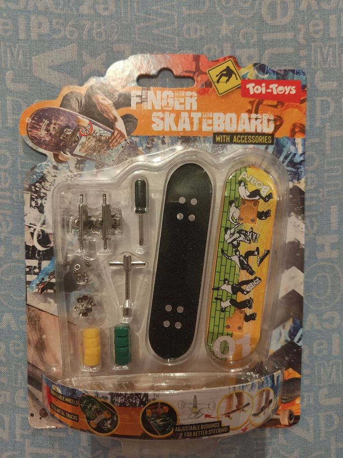 Jouet snowboard doigts