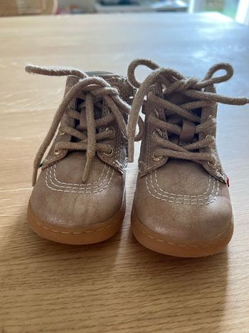 Chaussures Kickers fille taille 20