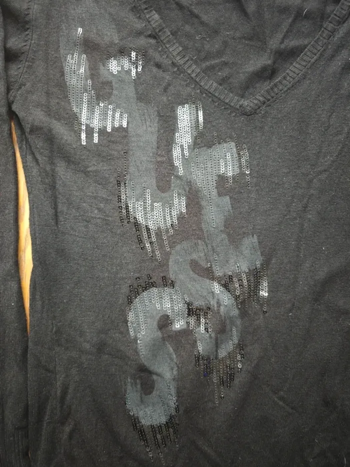 Pull GUESS - photo numéro 2