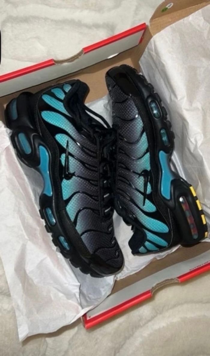 Nike tn noir bleu fluo 43