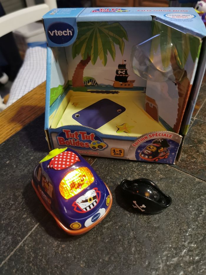 Tut  tut bolides Pat, la voitures pirate - photo numéro 3