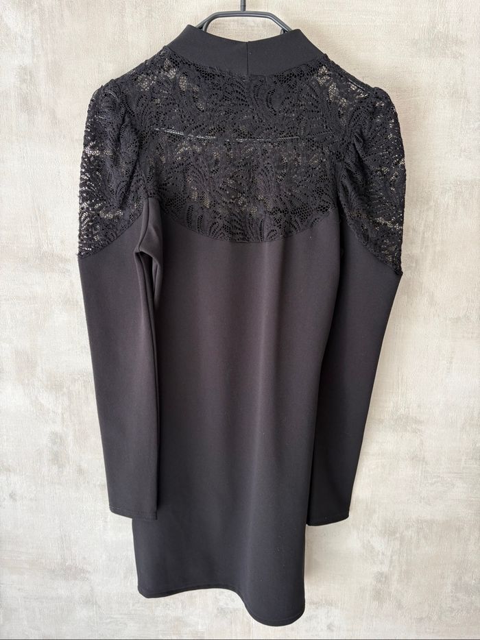 Robe noire
