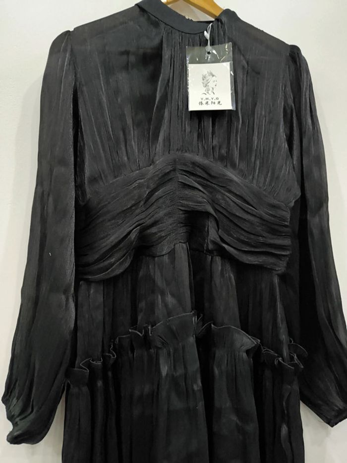 Robe mi longue à volants et manches évasées neuve taille M - photo numéro 3