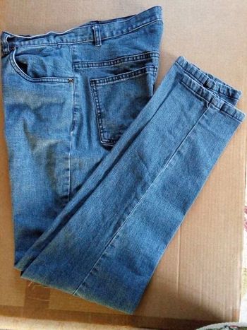 pantalon T40 jeans  peu porté