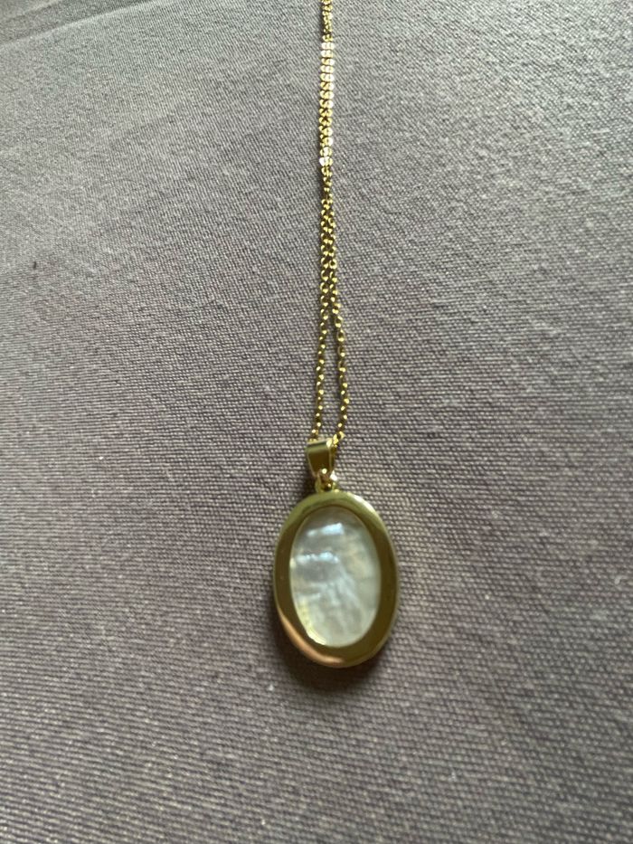 Charmante médaille vierge en nacre - photo numéro 3