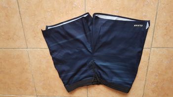 Short léger homme 42-44 marine Olaian