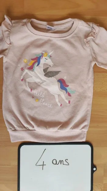 Sweat taille 4 ans
