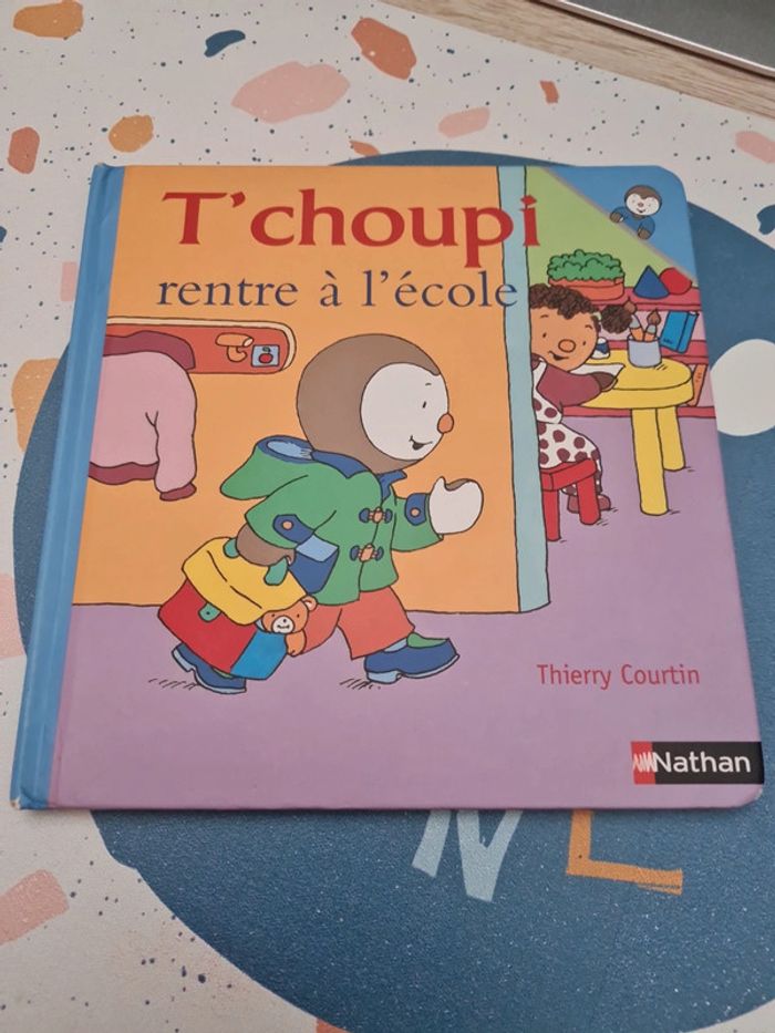 Livre T'choupi n°14 : T'choupi rentre à l'école