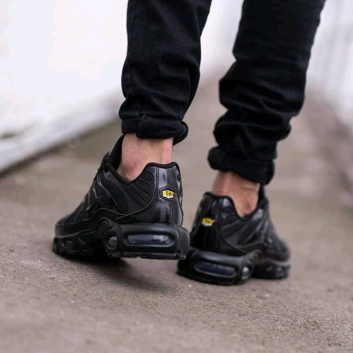 TN Nike Air Max Plus NOIR - photo numéro 4