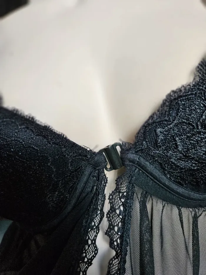 Magnifique ensemble Nuisette avec string T.S - photo numéro 4